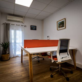 Bureau privé 10 m² 2 postes Coworking Rue de la République Marseille 13001 - photo 3